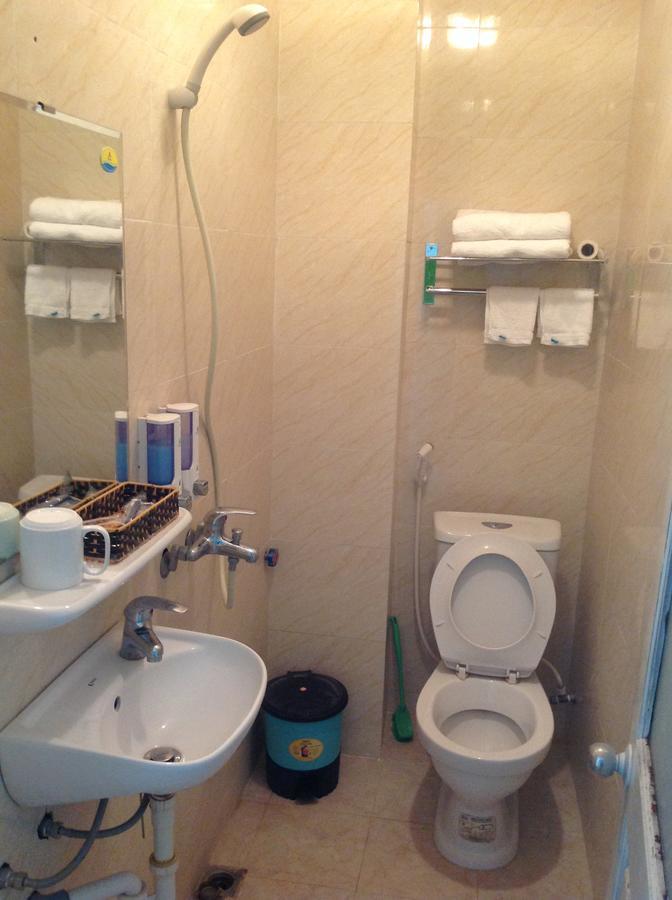 New Hotel 3 Ханой Экстерьер фото